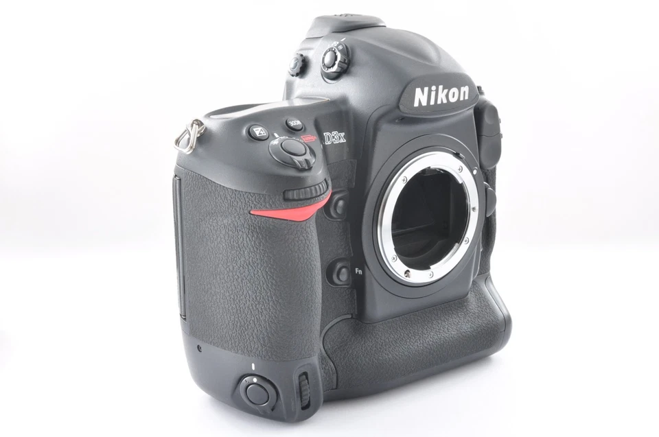 Nikon D3X 24.5 MP Digital SLR Camera Body SC 10,334 From Japan MINT w/ charger - Image 4 of 4
