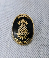 Vintage Braum's Pin Rare Hospitality Pineapple
