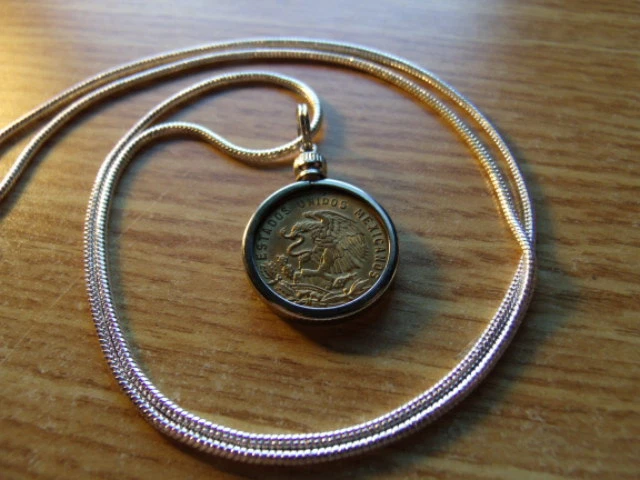 Moneda Águila Clásica 1969 Latón Dorado México Oro Blanco Llena 24" Cadena Redonda Foto 3 de 4