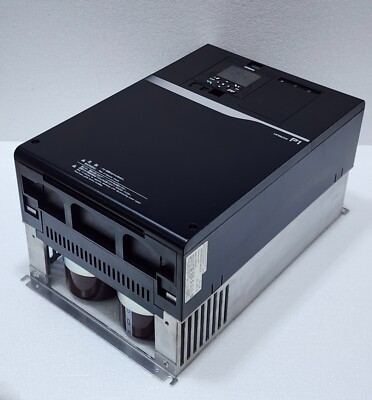 HITACHI SJ-P1 P1-00620-HFUF 30HP 22kW 3PH 0-590Hz VARIABLE FREQUENCY DRIVE