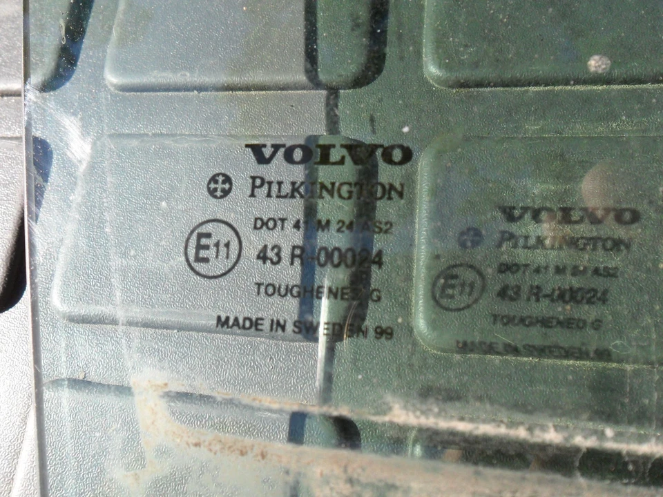 Стекло передней двери для правого пассажира Volvo S70 V70 V70R 850 850R 9190070 - Изображение 4 из 4