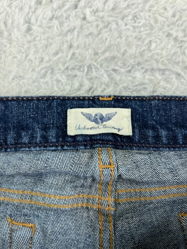 Pantalones de mezclilla Uncharted Territory para mujer 21 azules corte bota mezcla de algodón elásticos Foto 4 de 4