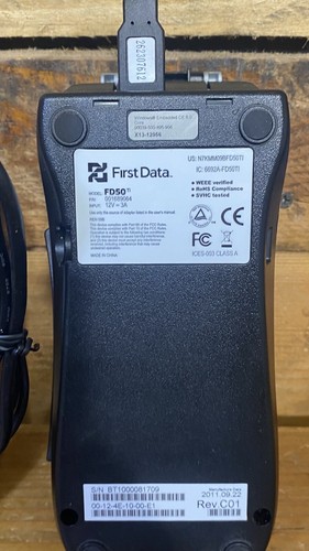 First Data FD50 EMV NFC Credit Card And FD-10C Bundle Untested No Power Cord - Picture 7 of 8