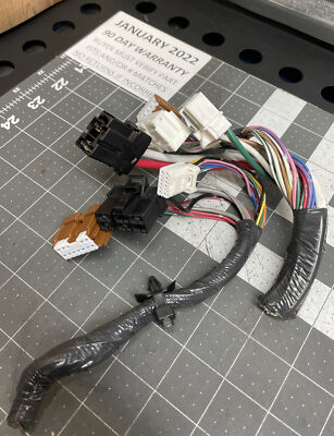 2008 2013 PATHFINDER Body Control Fuse Box 284B7-ZE03B Wiring Harness Pigtails