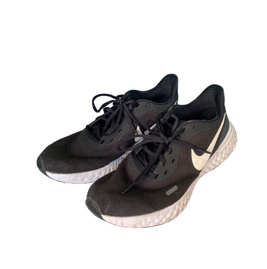 Nike Revolution 5 Women's Black/White Running Shoes S… Gem