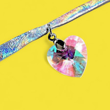 SILVERY RAINBOW PRISMATIC CHOKER W/ GLASS HEART PENDANT holographic necklace 1W