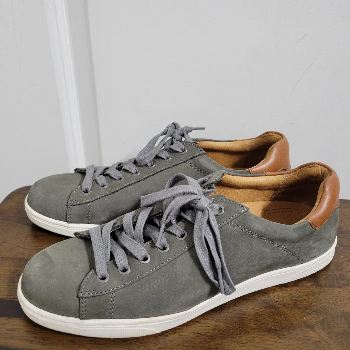 vionic baldwin lace up sneaker