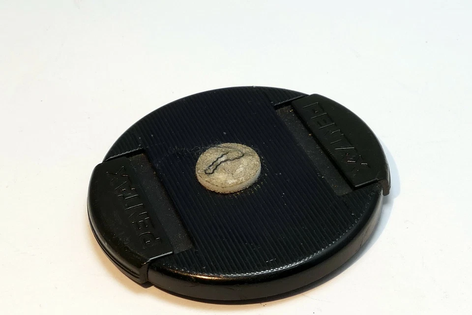 58mm Front lens cap for Pentax 80mm f2.8 645  - Image 3 of 4