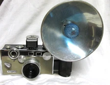 VINTAGE 1960s ARGUS C3 MATCHMATIC CAMERA w/ FLASH & BULB