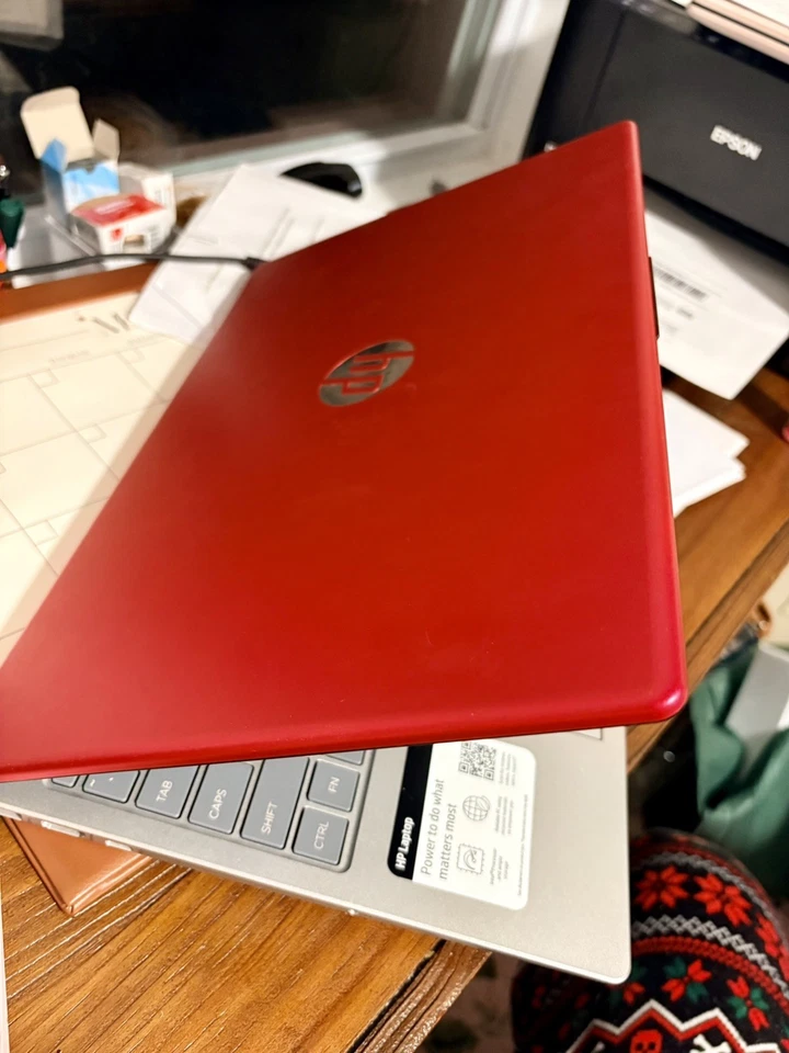 HP 15.6" INTEL N5030 3.10GHz QUAD CORE 16GB RAM 1TB SSD WINDOWS 11 HOME Foto 3 de 4