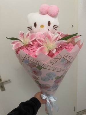 Limited Edition Hello Kitty Plüsch Rosen Mit Lilien Jahrestag Geburtstag  