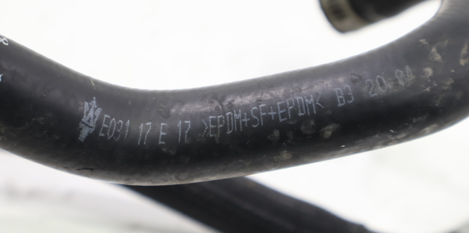2014 - 2020 MASERATI GHIBLI 3.0L RADIATOR COOLANT WATER HOSE TUBE PIPE OEM