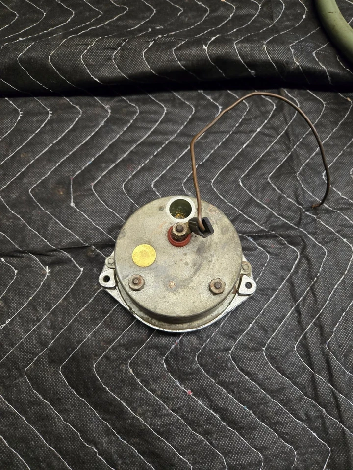 Tacómetro Buick años 60 GS Riviera Wildcat  Foto 2 de 2