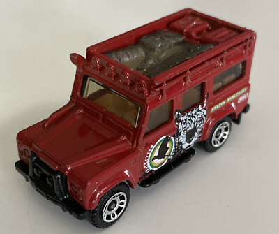 Matchbox Land Rover Defender 110 MBX Jungle Mattel 2011 Amazon Sanctuary loose