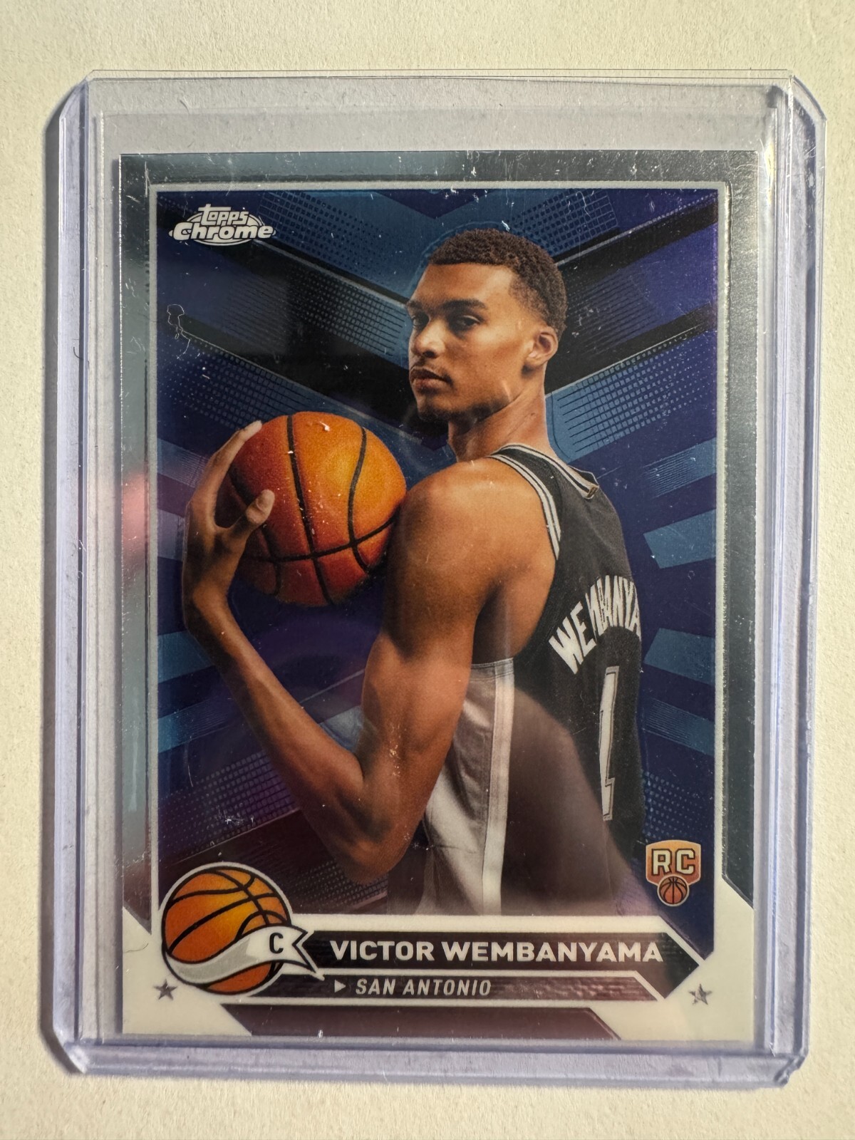K305,975 - 2023-24 Topps Chrome #1 Victor Wembanyama RC