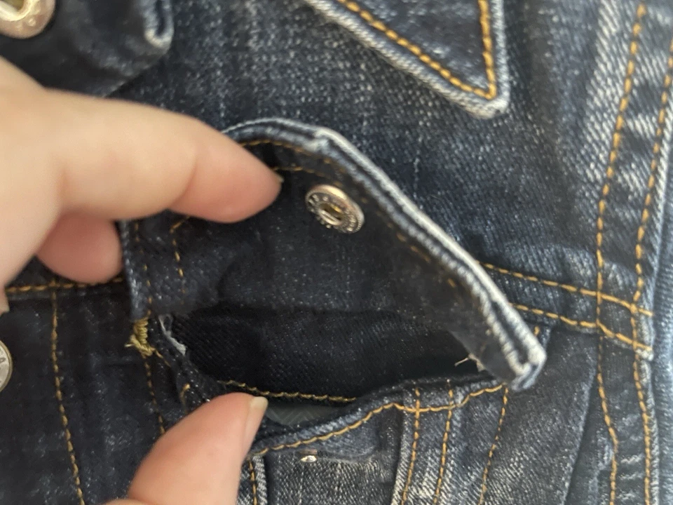 Chaqueta de mezclilla de algodón no elástica con botones a presión azul oscuro XS 4 Gymboree para niños Foto 4 de 4