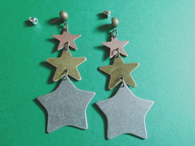 (02648 Tolle Ohrstecker - Three stars - mehrfarbg - ansehen !!!