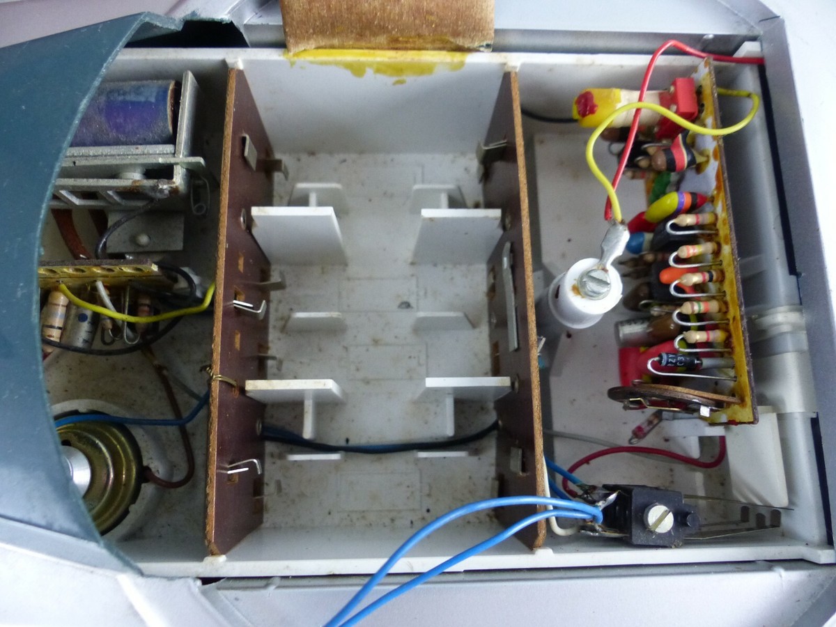 Vaisseau KX 2000 Radiocommandé SLJ (Société Lyonnaise Du Jouet) De 1969, Vintage, Pièce De Collection