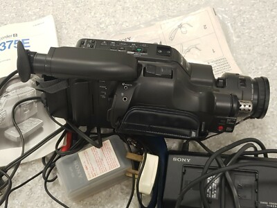 Sony CCD-F375E Camera Vidéo 8 Handycam en état de