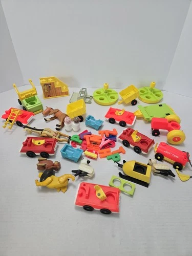 Vintage Fisher Price Little People Damaged Lot