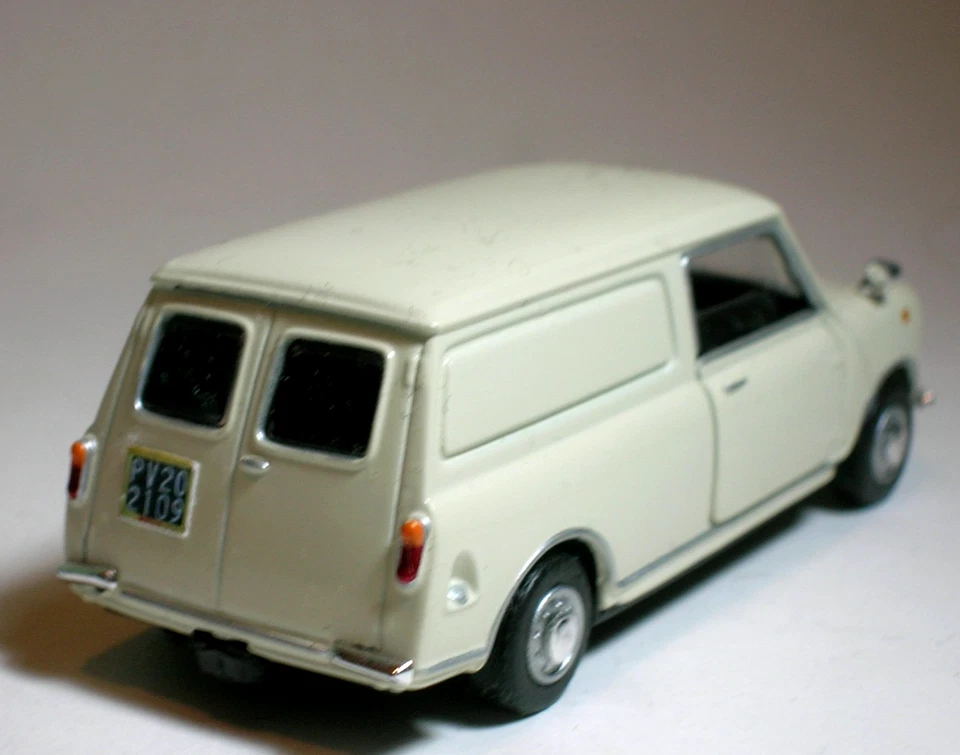 MINI COOPER 1/43 furgone furgonata austin rover innocenti bmc minor morris white - Immagine 4 di 4