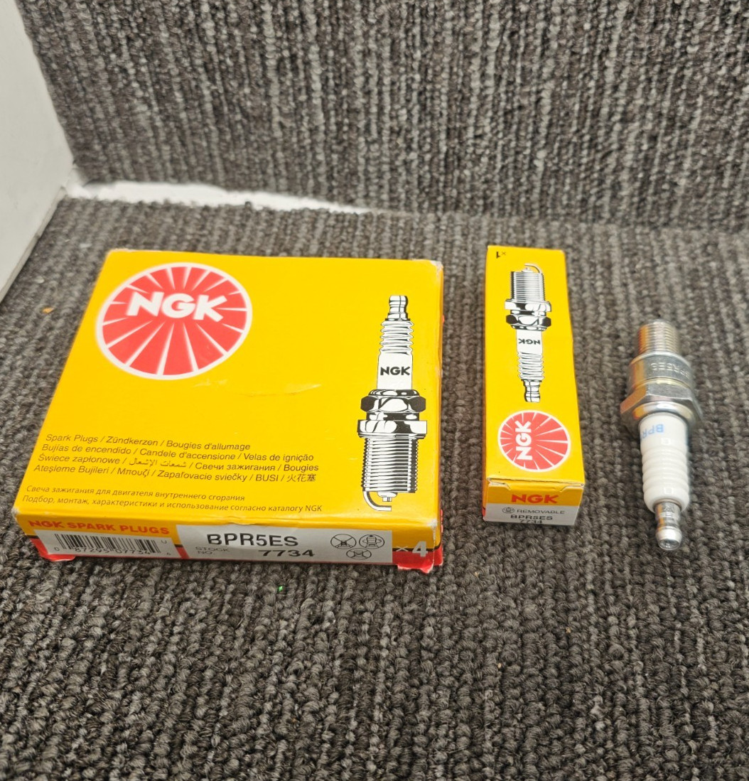 QTY 4 NGK 7734 BPR5ES Spark Plug Fits 1987-2002 Land Rover Range Rover