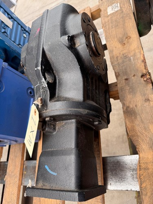 #ad #ad SEW EURODRIV GEAR REDUCER MOD KA77 RAQH14 1XM 1750 TO 104 RPM 2.65quot; HOLE SIZE $2299.00