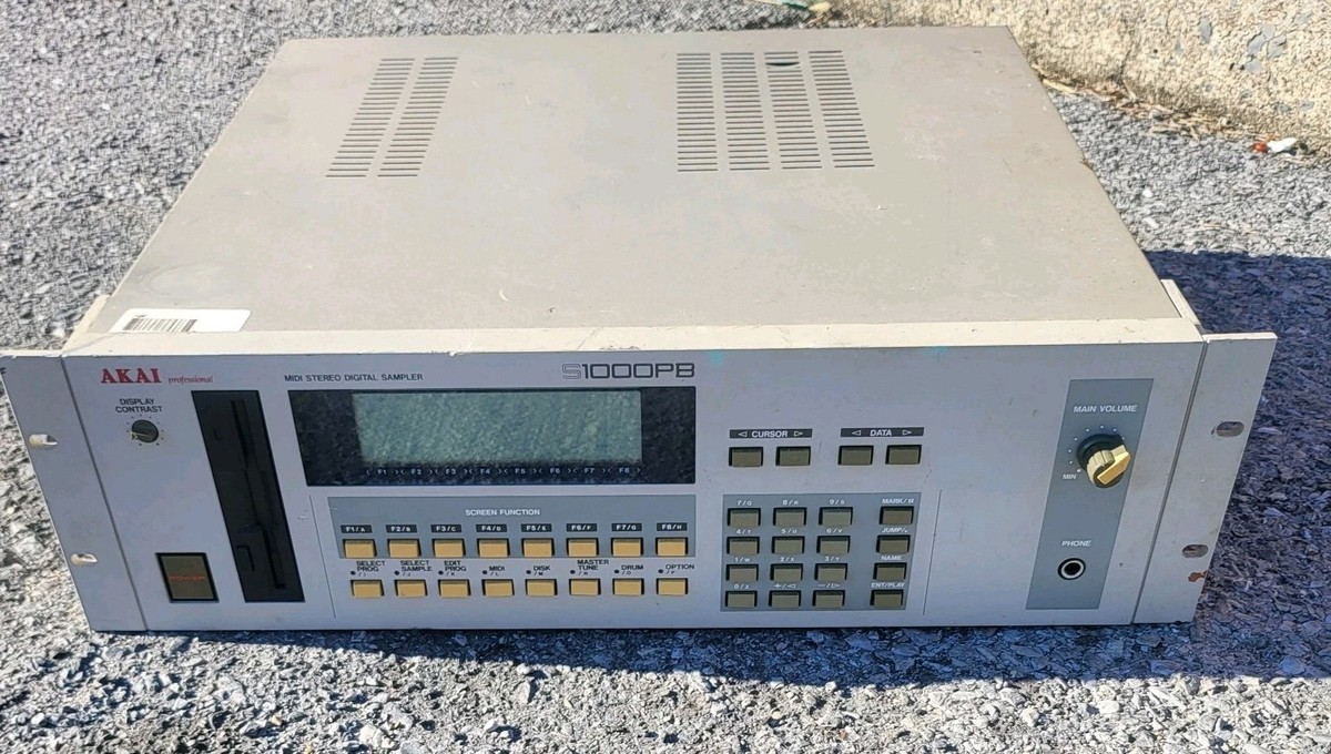 AKAI S1000 メンテ済み Hands On: Akai S1000 Sampler (SOS Feb 92)