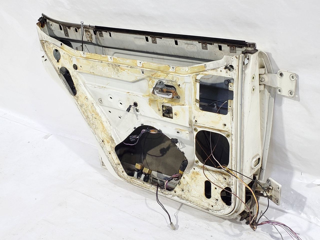 Used Dr Assm Rear Side fits: 1990 Bentley TURBO R Grade C