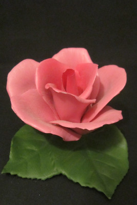 CAPODIMONTE STYLE KASIER PORZELLAN ROSE TISCHROSE, Nr. 2531