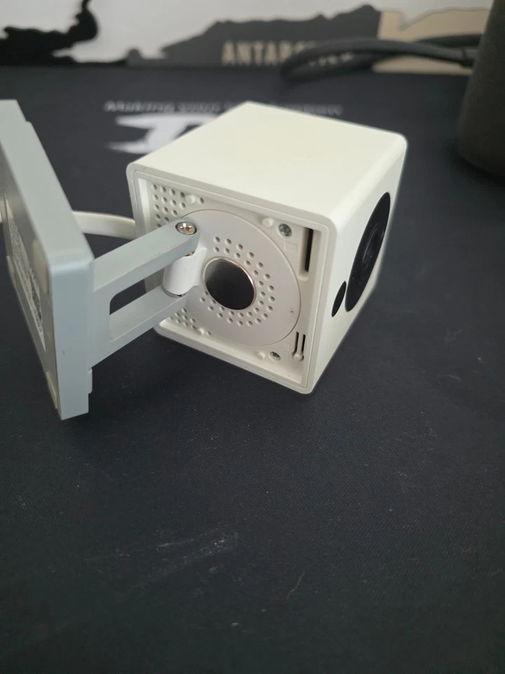 Wyze Labs Wyze Cam V2 1080p FullHD Wireless Security Camera - White - Image 4 of 4