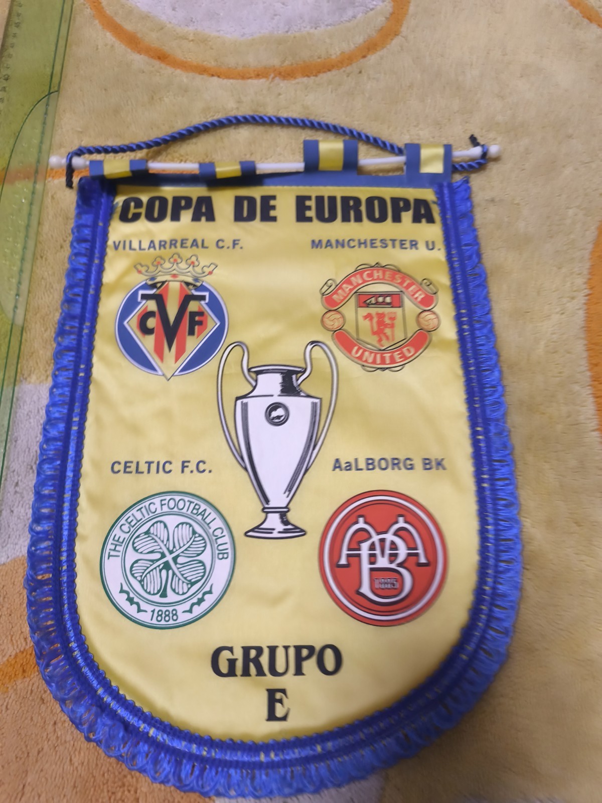 Gagliardetto CALCIO football Pennant VILLAREAL MANCHESTER AALBORG CELTIC Fanion