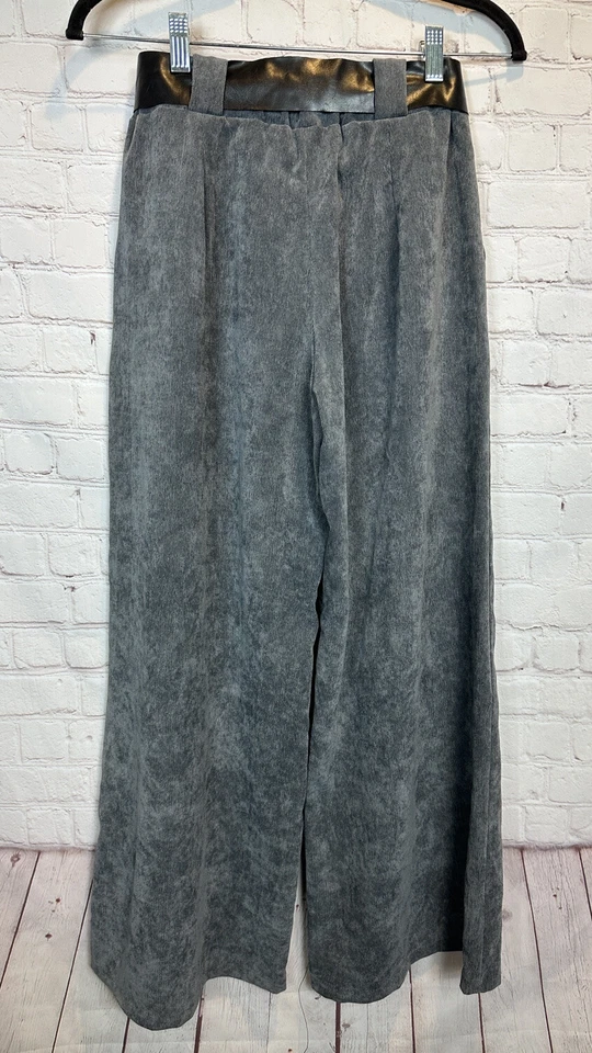 Pantalones de pana de pierna ancha de tiro alto pantalones con cinturón vacaciones, talla S usados en excelente estado Foto 4 de 4