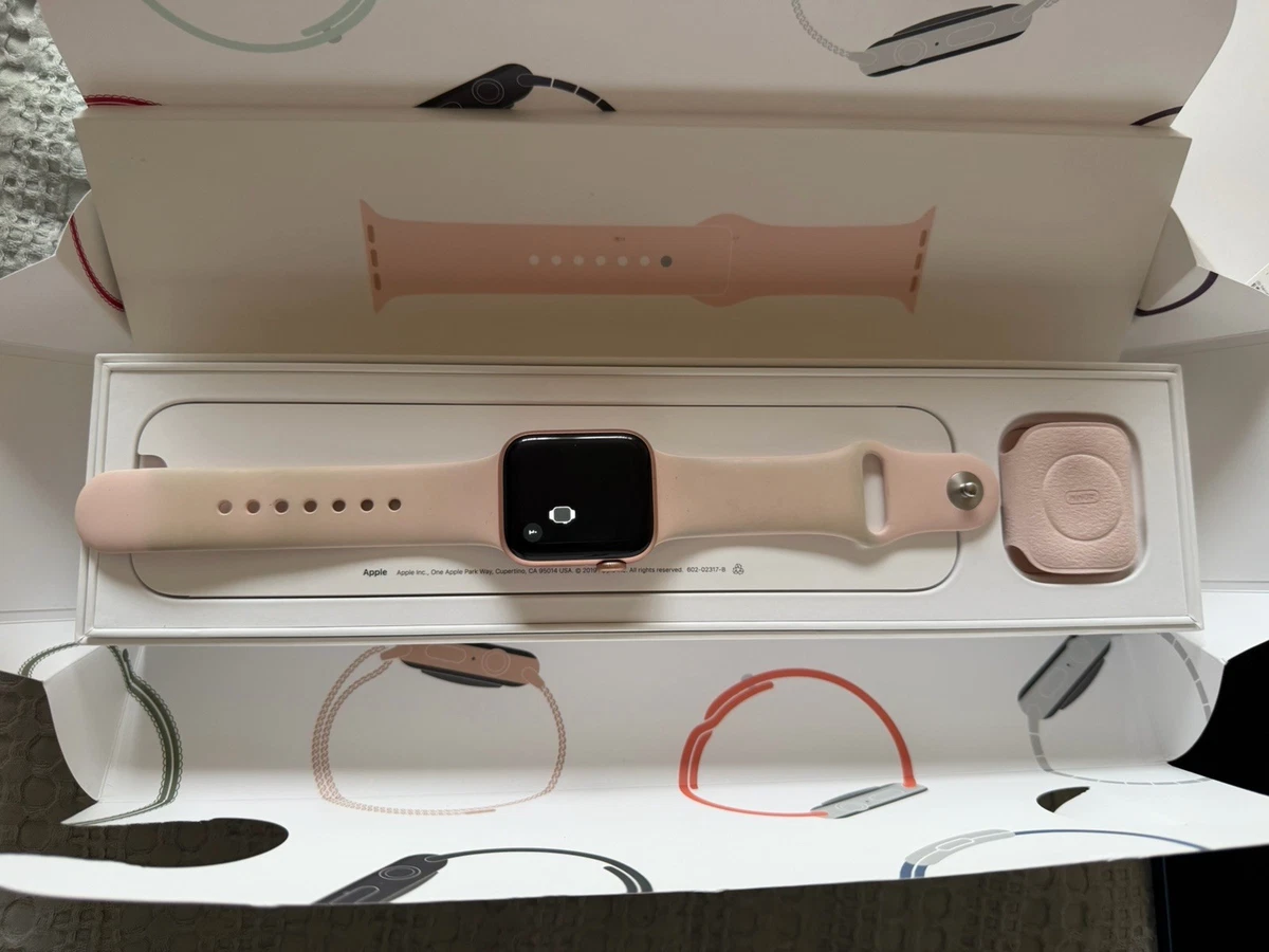 家具 Apple Watch5 40mm Apple Watch Series 5 (GPS, 40MM) - Space Gray Aluminum Case with