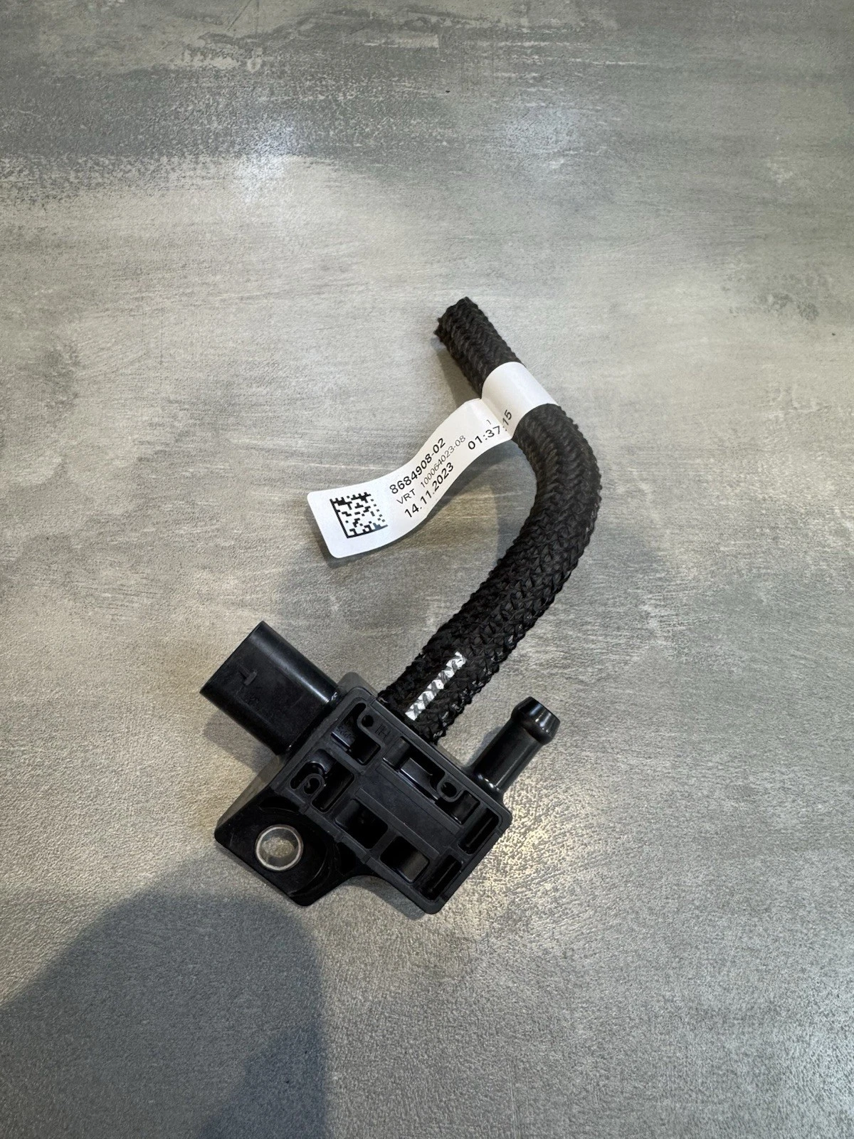 BMW Exhaust Gas Pressure Differential Sensor 8570686 3