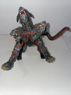 1999 Kotobukiya Final Fantasy Cerberus Figure