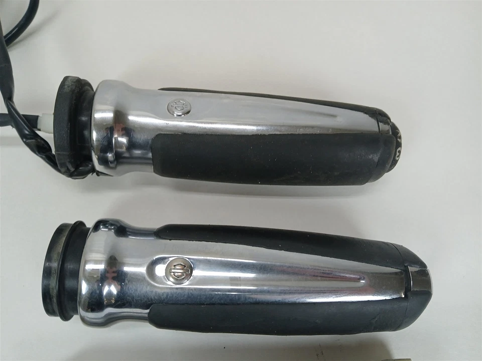 Harley-Davidson 2015 Street Glide Heated Hand Grips & Throttle Twist Sensor - Image 2 of 4