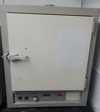 VWR Scientific 1350 GM Digital Gravity Convection Incubator Lab Oven 4 cu ft