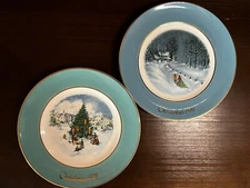Vintage Set of 2 Avon Christmas 1976, Christmas 1978 By Enoch Wedgwood Plates