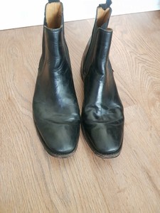 jones the bootmaker chelsea boots