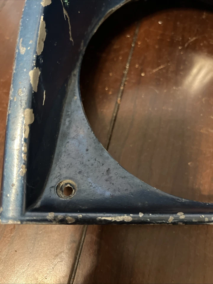 Bisel de faros derecho Mercury Monterey 1955/1956 Foto 3 de 4