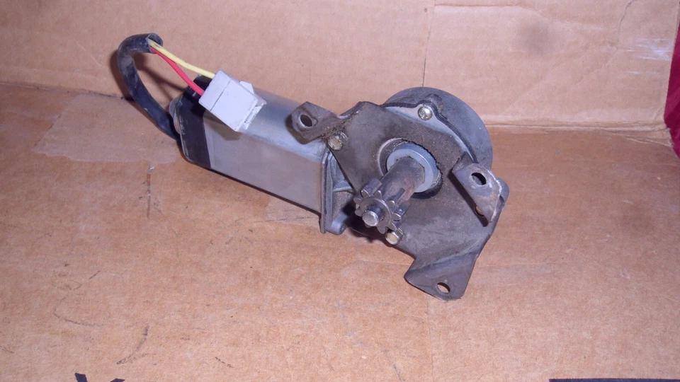 Ford Mustang 1983-1993 convertible LH conductor trasero 1/4 ventana motor 92 91 90 Foto 4 de 4