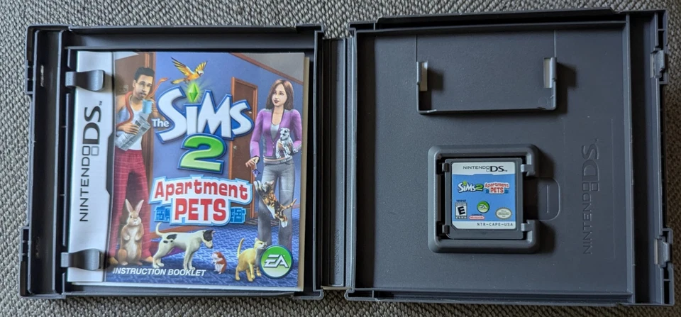 The Sims 2: Apartment Pets (Nintendo DS, 2008) Game Case Manual Insert - Image 3 of 4