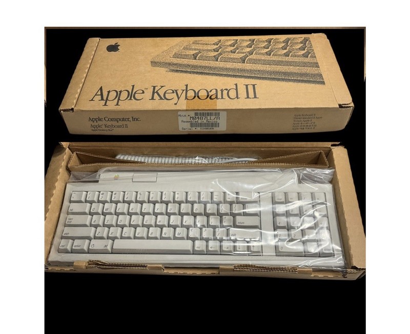 Vintage 1991 Apple Keyboard II M0487 Rare New Factory Box Macintosh IIgs ADB