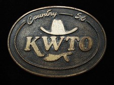 QL23122 VINTAGE 1970s  KWTO COUNTRY 56  MUSIC RADIO STATION BELT BUCKLE