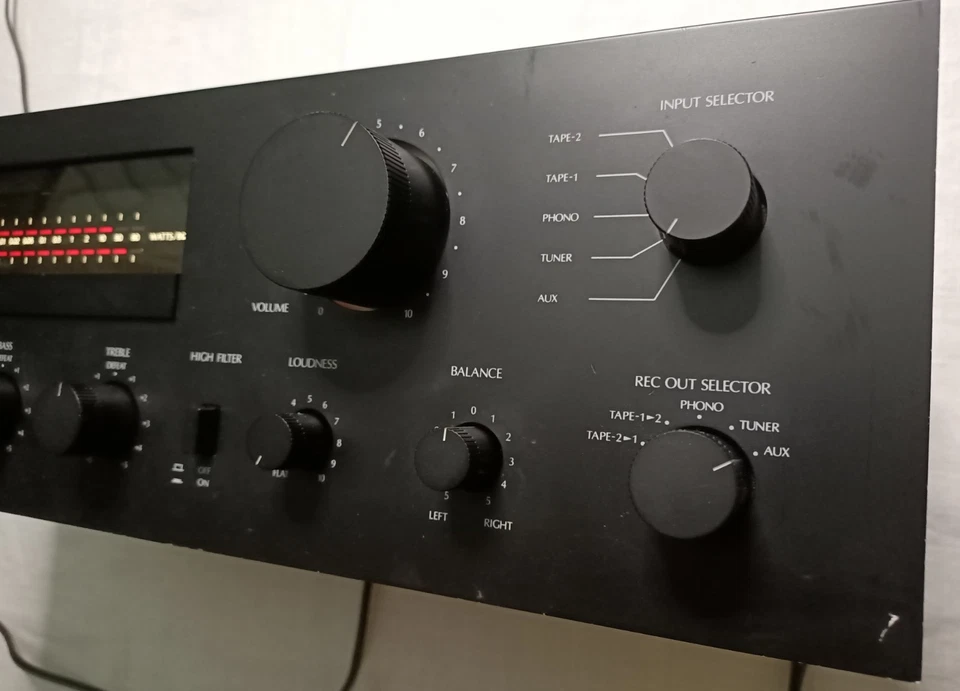 Amplificador integrado estéreo Sansui A-60 Foto 4 de 4