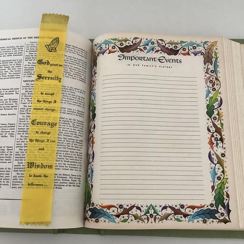 Holy Bible Master Reference Edition: Heirloom Red Letter Edition Large Hardcover - Picture 11 of 12