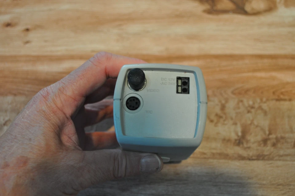 Bosch LTC0455/21 Dinion Digital Color Camera - Image 2 of 4