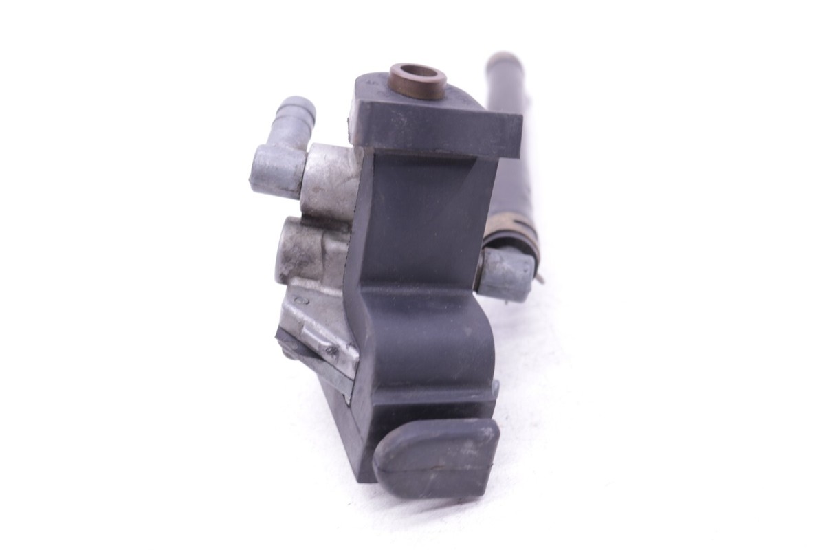 1997 96-03 KAWASAKI NINJA ZX7 ZX7R OEM FUEL PUMP VACCUM VALVE K224