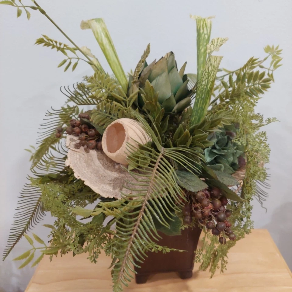 Artificial Floral Flower Arrangement in Metal Vase Centerpiece Home Decor - Image 2 of 4